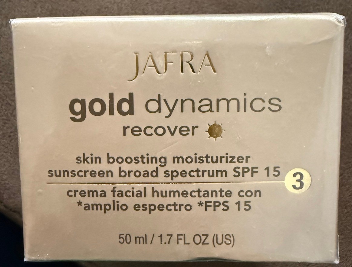 JAFRA Gold Dynamics Recover Moisturizer Broad Spectrum SPF 15 1.7 oz