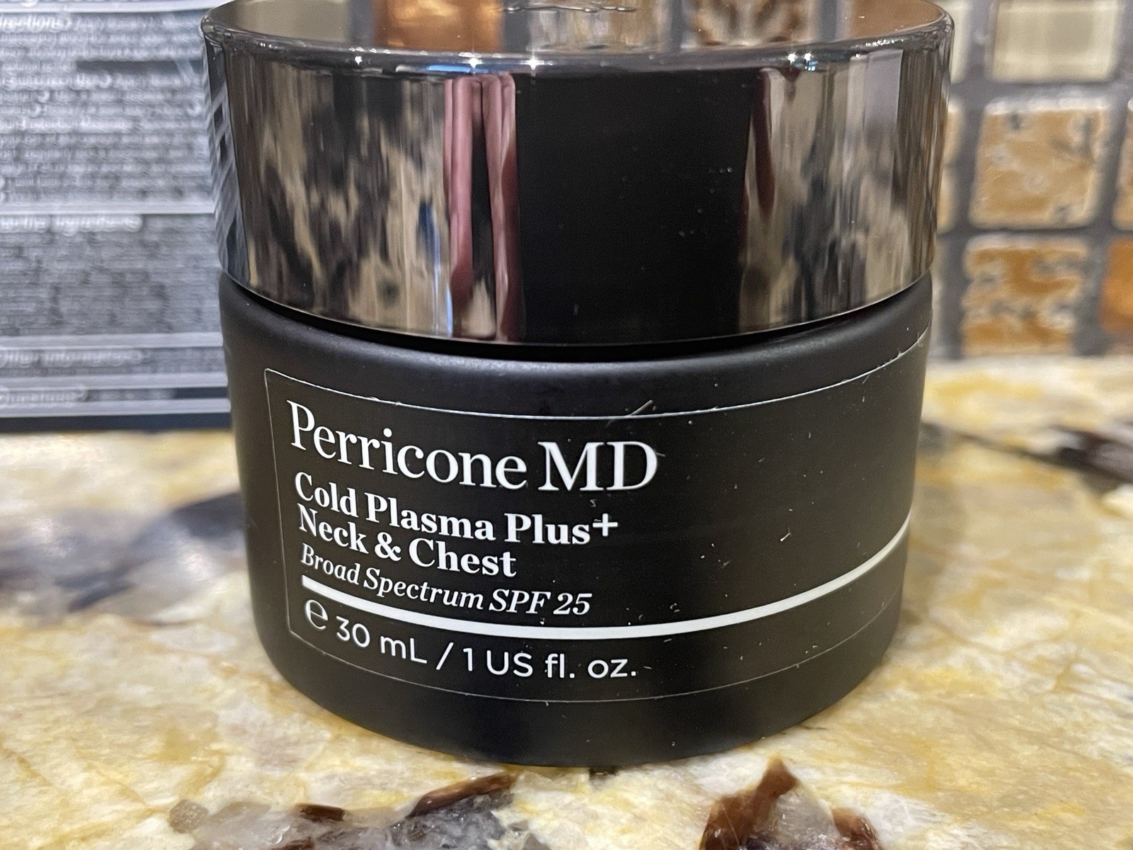 Perricone MD Cold Plasma Plus neck & chest SPF 25 Moisturizer 1 oz