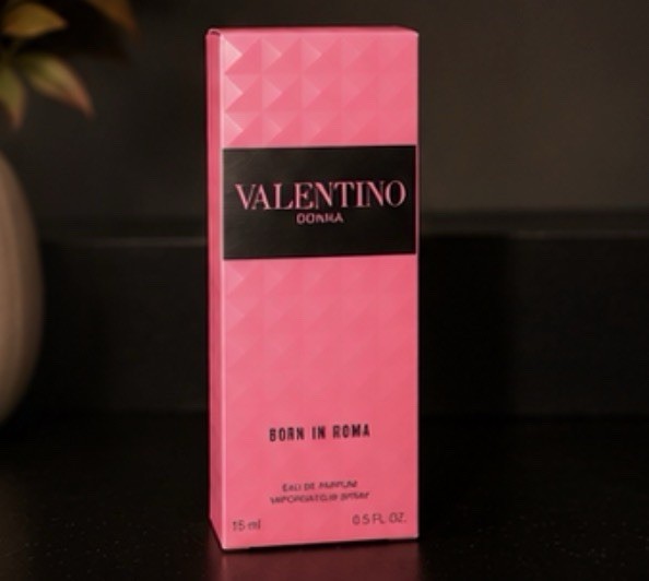 Valentino Donna Born in Roma EDP Spray Travel Size 0.5 fl oz