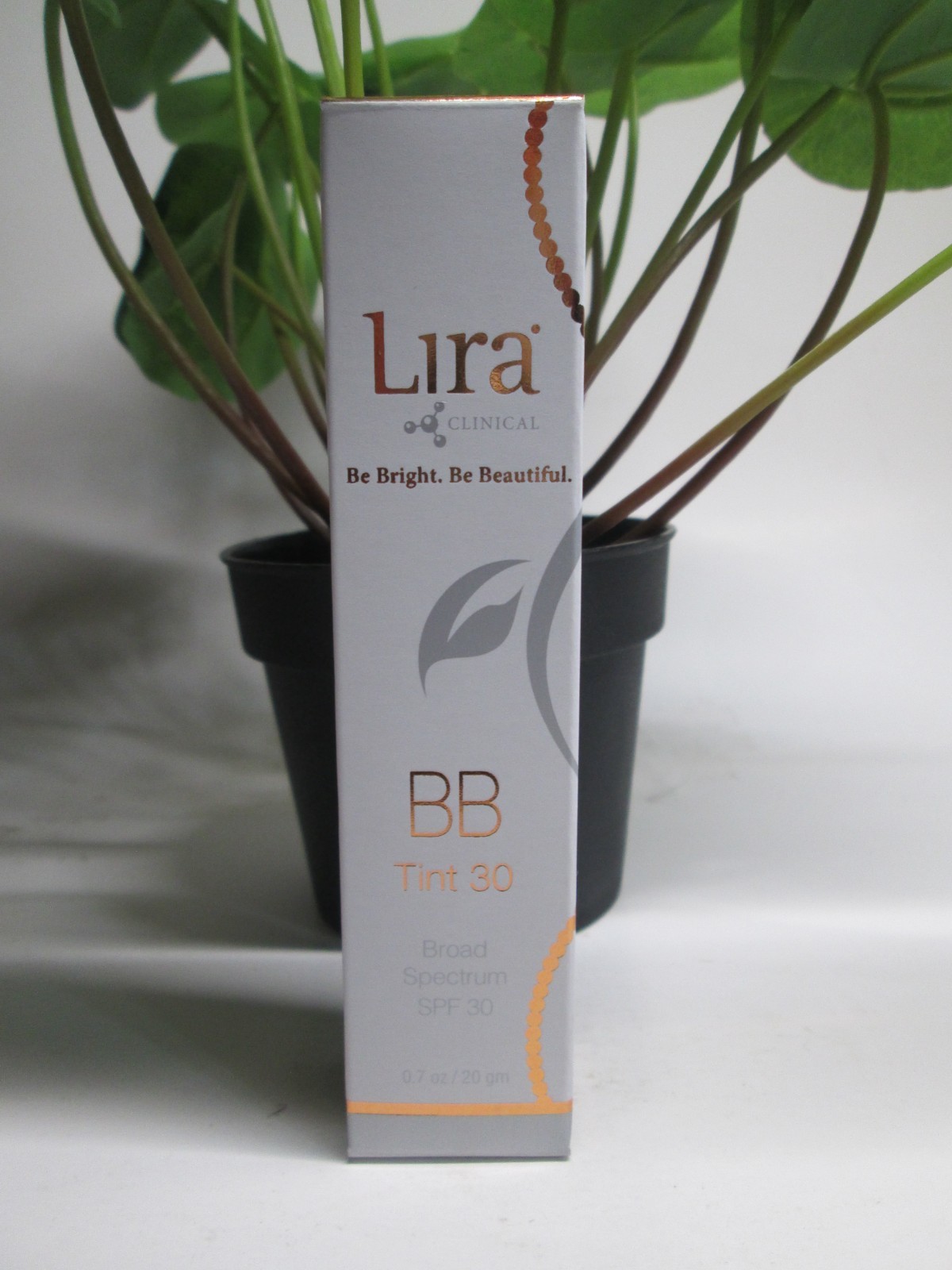 LIRA BB Tint 30 Broad spectrum SPF 30 0.7 OZ/20GM exp 08/2027 NEW