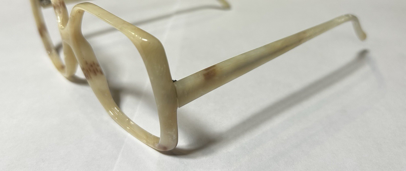 Carolyn Roehm for Classic CR7 Bone Handmade Israel Oversized Eyeglass Frames NEW