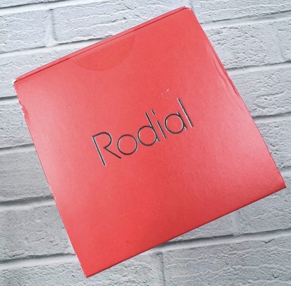 Rodial Dragon’s Blood Sculpting Gel Hydrate and Tone Face Serum/Mositurizer