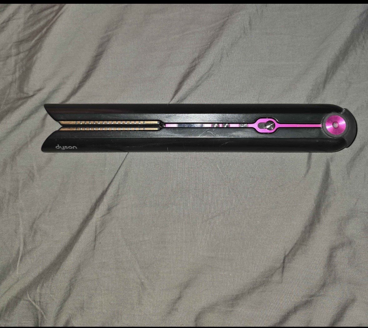 Dyson Corrale HS03 Cordless Flat Iron/Straightener Black/Pink w/ Charger Stand