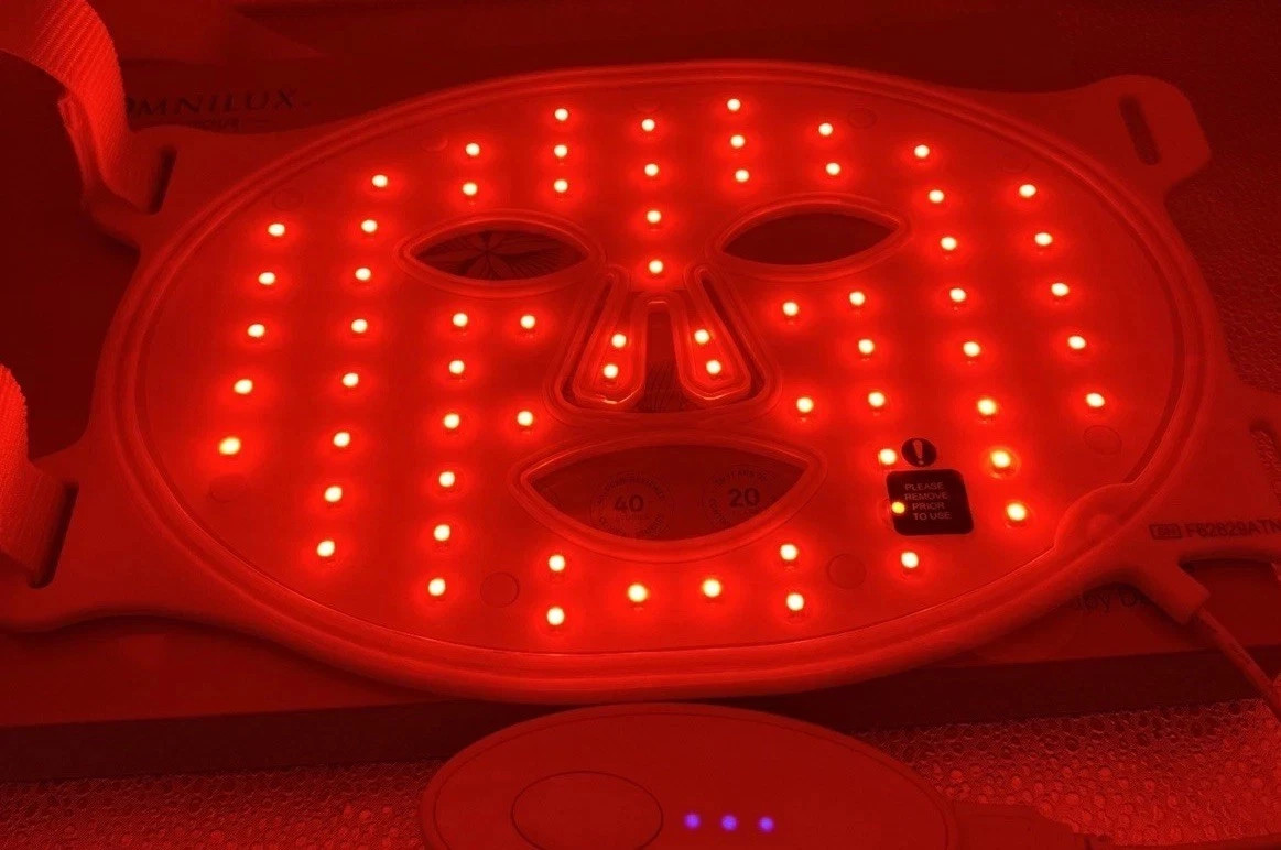 OMNILUX Contour FACE LED Light Therapy Mask Anti-Aging -full Original Kit