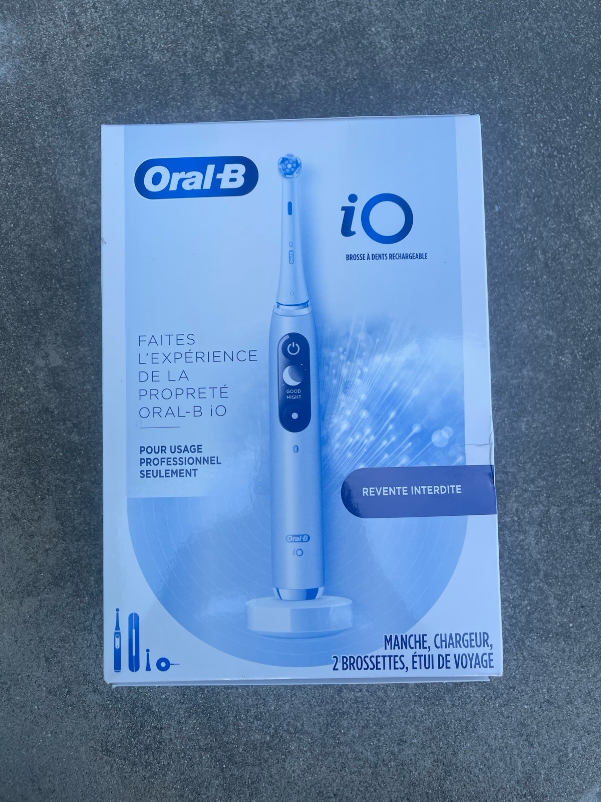 Oral-B iO Series 9 Electric Toothbrush White Charger & 2 Heads + Travel Case NEW