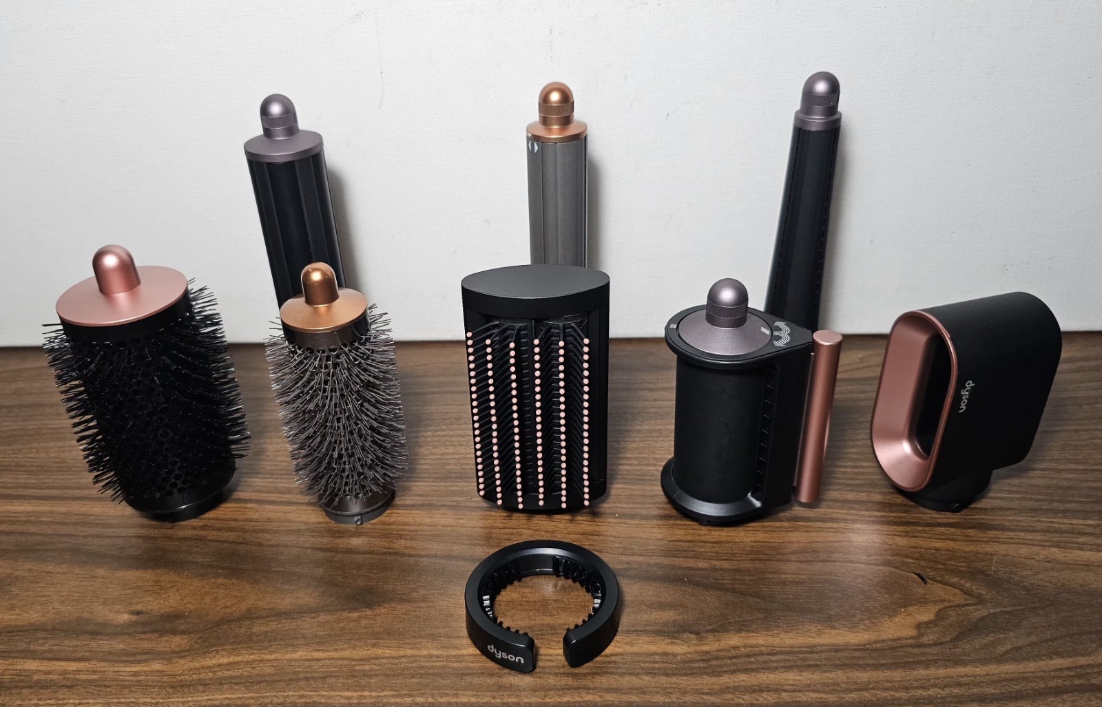 Dyson Airwrap HS05 Multi Styler Long Barrel w/Attachment & Storage Nickel/Copper