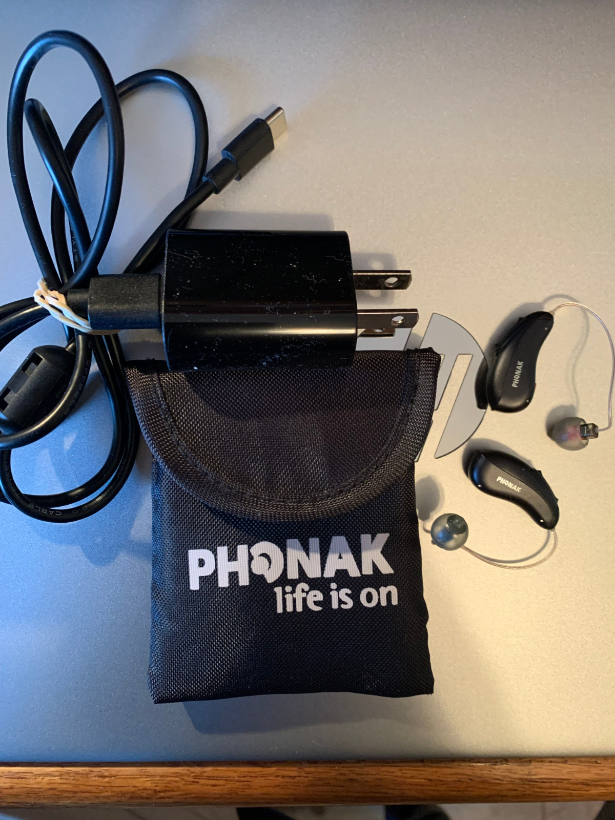Phonak LE-L90 hearing aids, rechargeable, blue-tooth, with Roger Mic