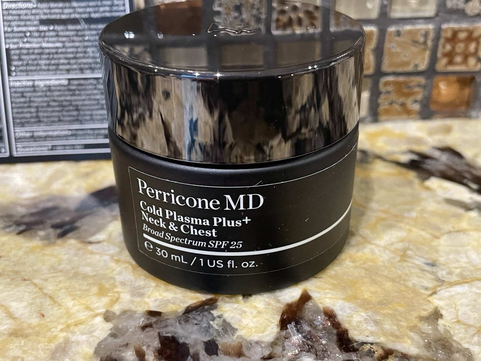 Perricone MD Cold Plasma Plus neck & chest SPF 25 Moisturizer 1 oz