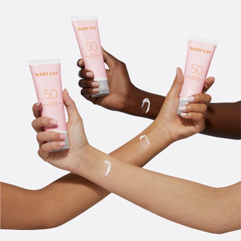 Mary Kay Sunscreen Broad Spectrum SPF 50 4 Fl Oz exp. 05/2027
