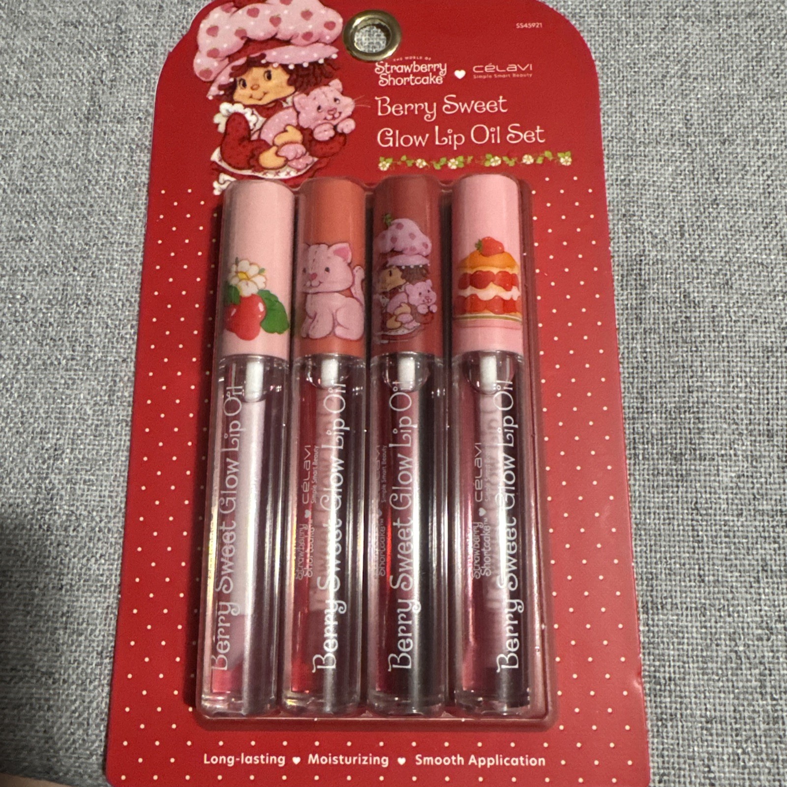 Glow Lip Oil Set 4 PCs Strawberry Shortcake 3 x $25.99 or 1 x $10.99