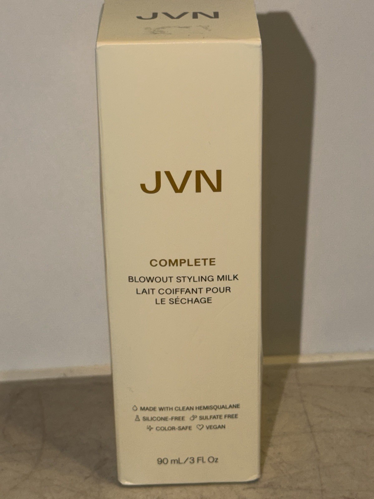 JVN Complete Blowout Styling Milk 90ml /3 fl.oz. NEW