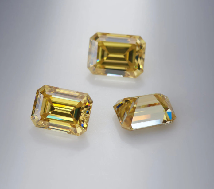 Natural Yellow Color 3 Ct Lab grown Diamond Emerald Cut VVS1 Clarity Certified