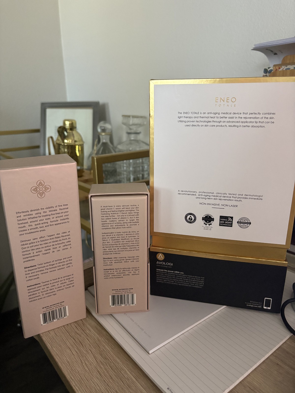 AVOLOGI ENEO Totale Anti-Aging Device + AVINICHI Serum & Wrinkle Solution