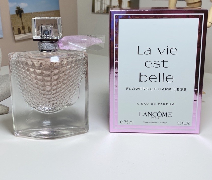 Lancôme La vie est belle Flowers of Happiness Eau de Parfum Spray 2.5 fl oz