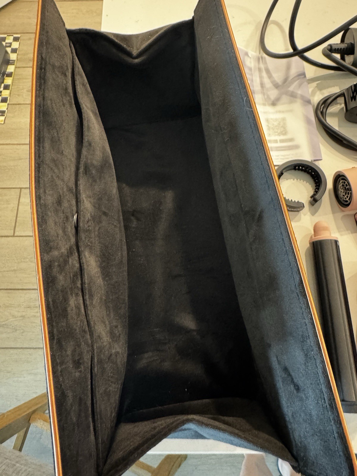 Dyson Special Edition Airwrap Complete + Travel Bag & Comb (Strawberry Bronze)