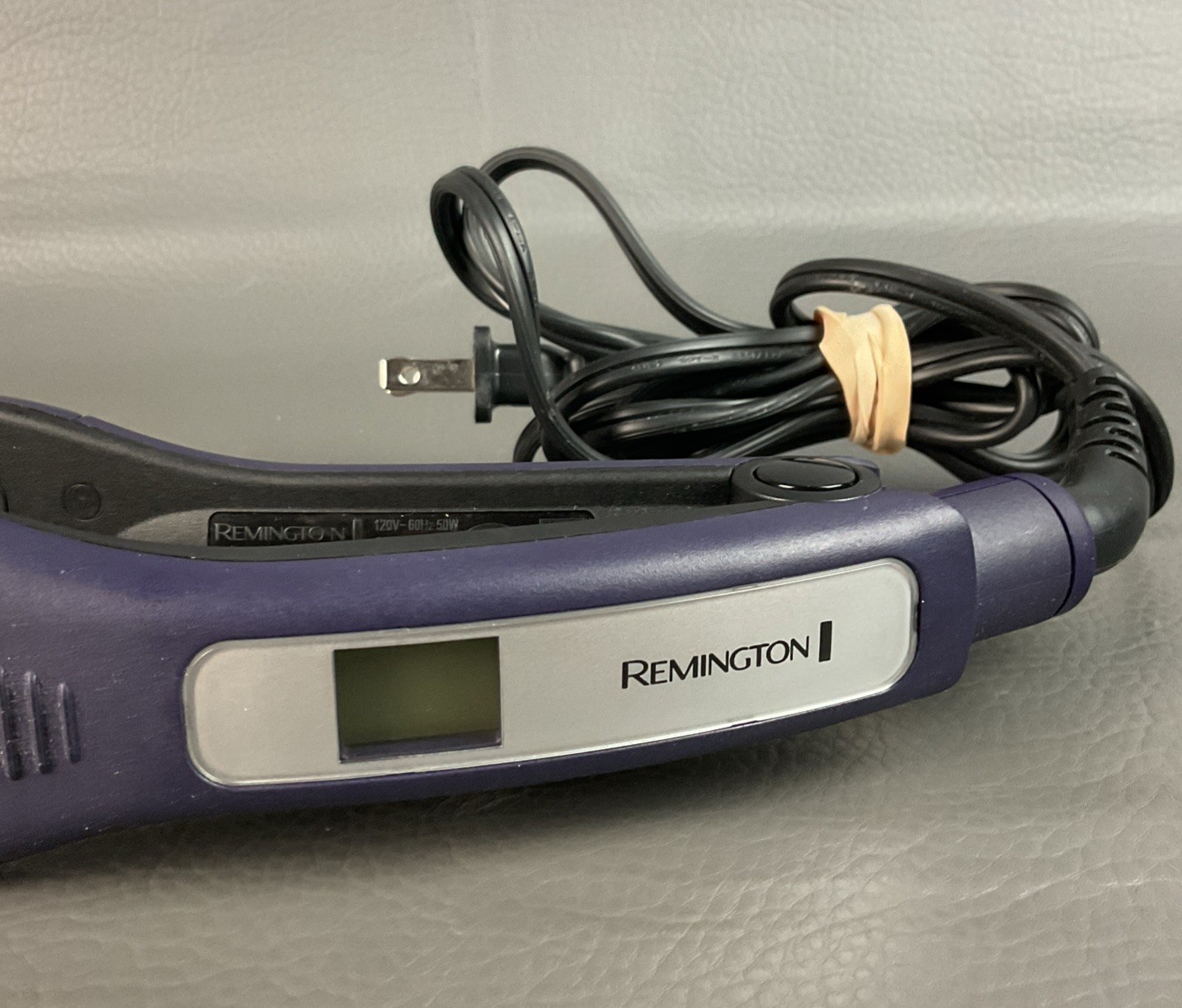 Remington Wet 2 Straight Flat Iron Wide Plate 2″ Purple S8001 Hair Straightener