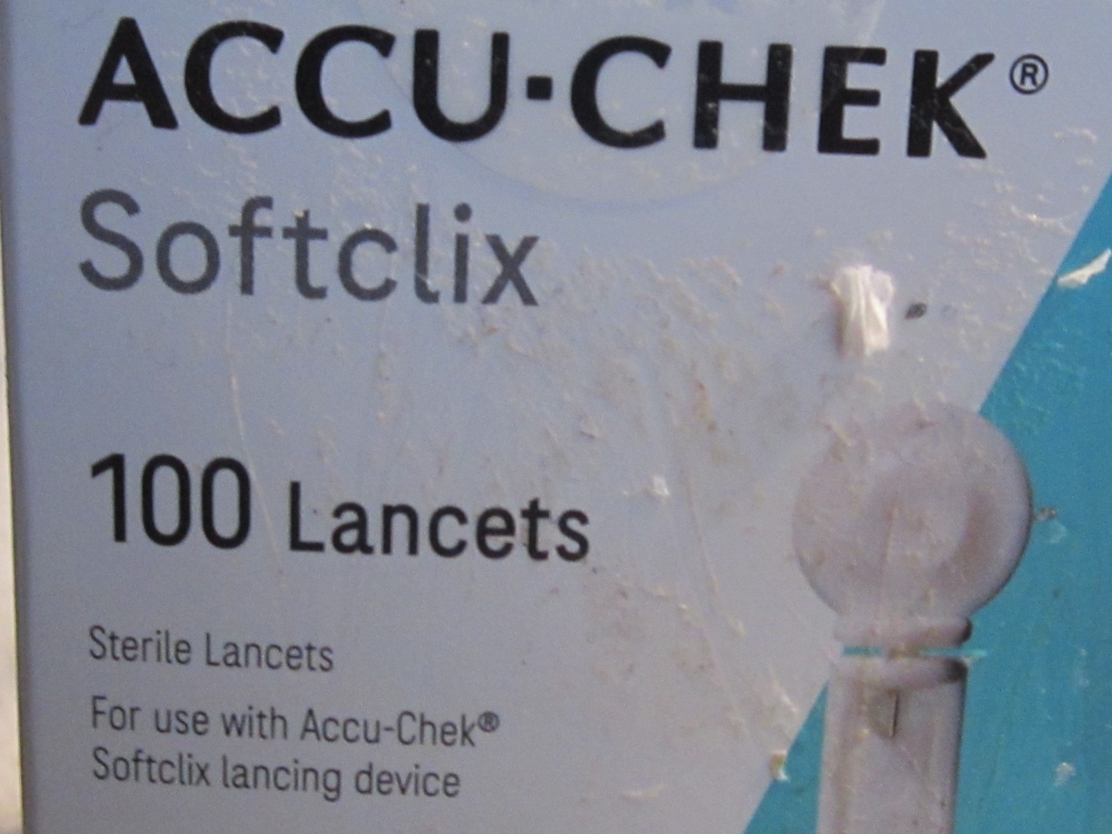 Accu-chekk softclix 100 lancets new in box 12-31-2029