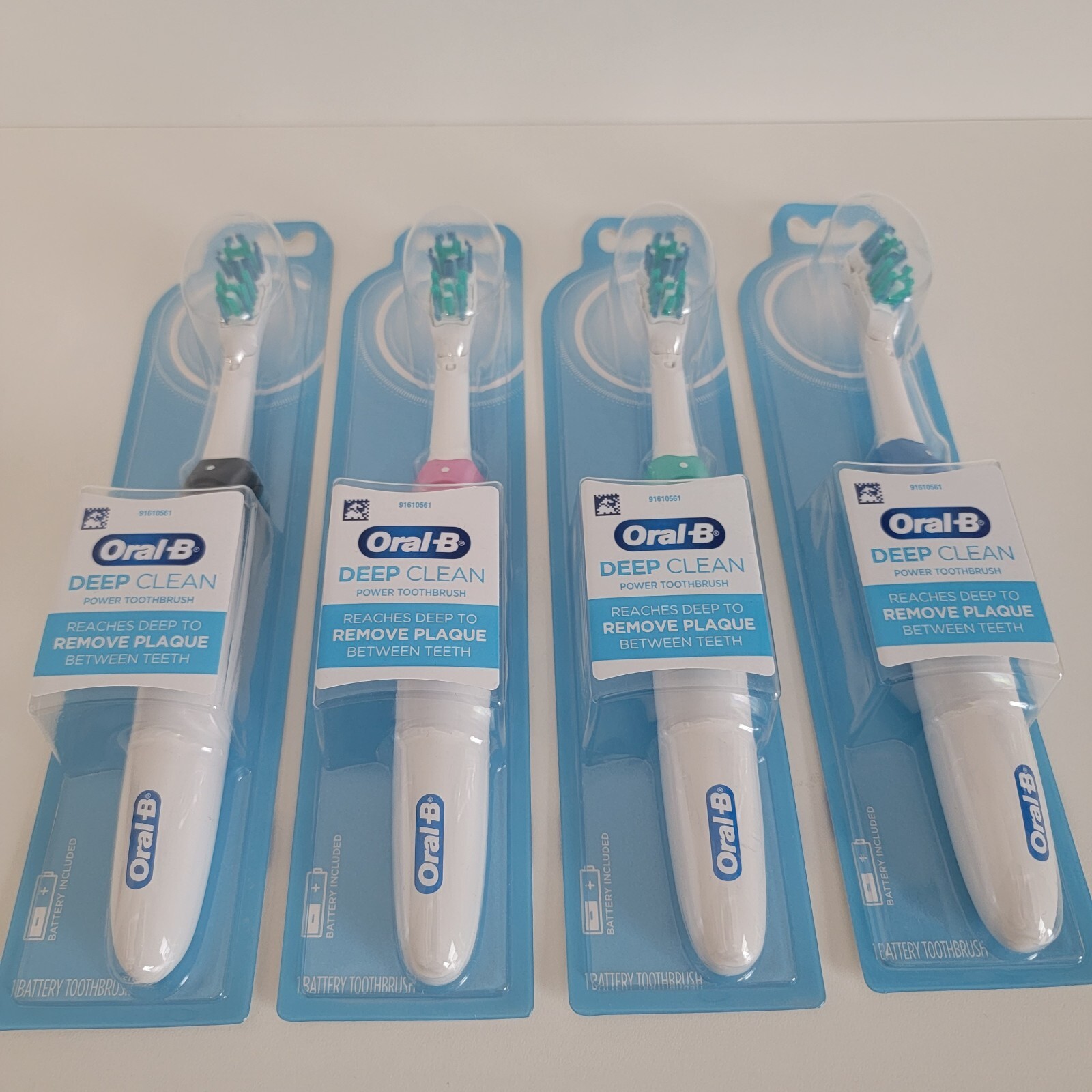 4 ORAL -B – DEEPCLEAN Power Toothbrush including Battery 4 For 20.00 Colors Vary