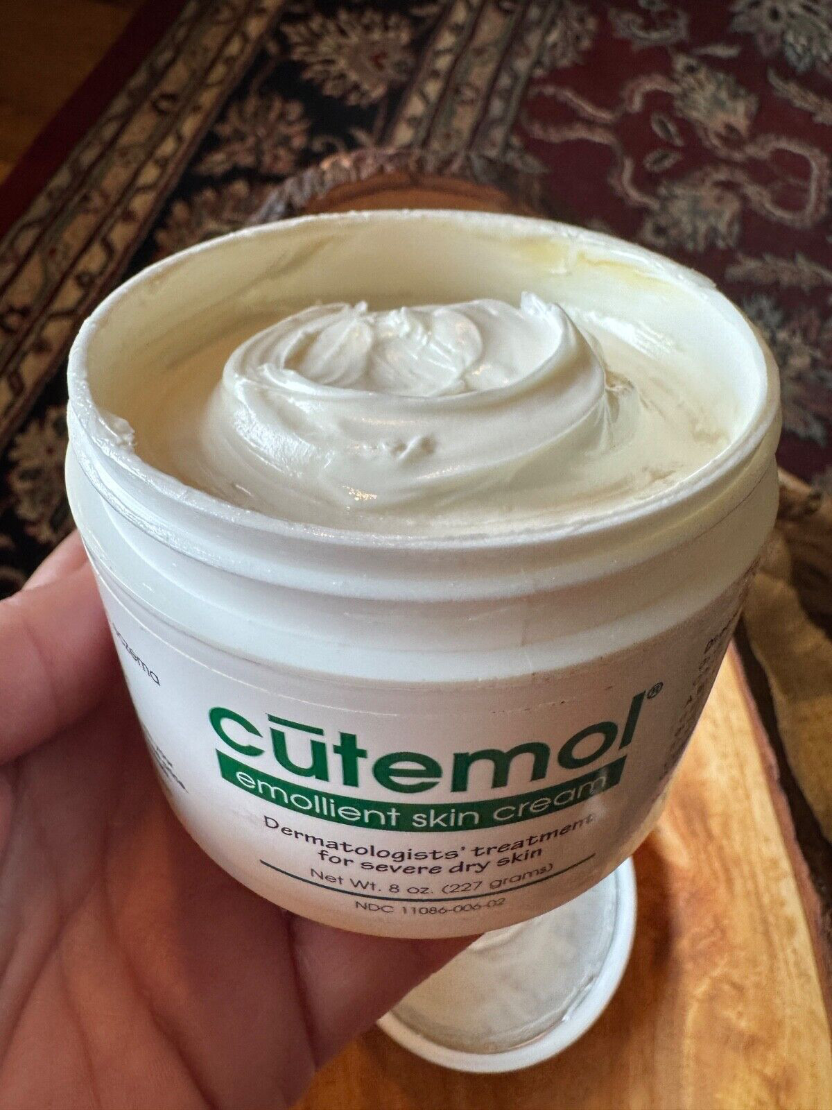 Cutemol Emollient Moisturizing Cream -Recovering Dry, Damaged Skin 8oz -UNSEALED