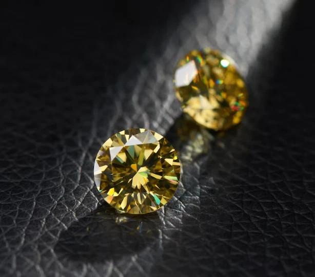 3 Ct Round Cut Natural Yellow Color Loose Lab Grown CVD Diamond VVS1 Certified