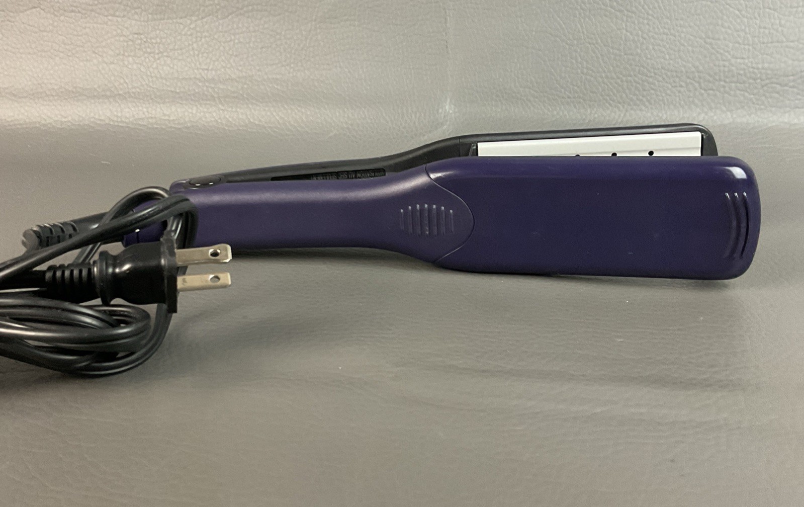 Remington Wet 2 Straight Flat Iron Wide Plate 2″ Purple S8001 Hair Straightener
