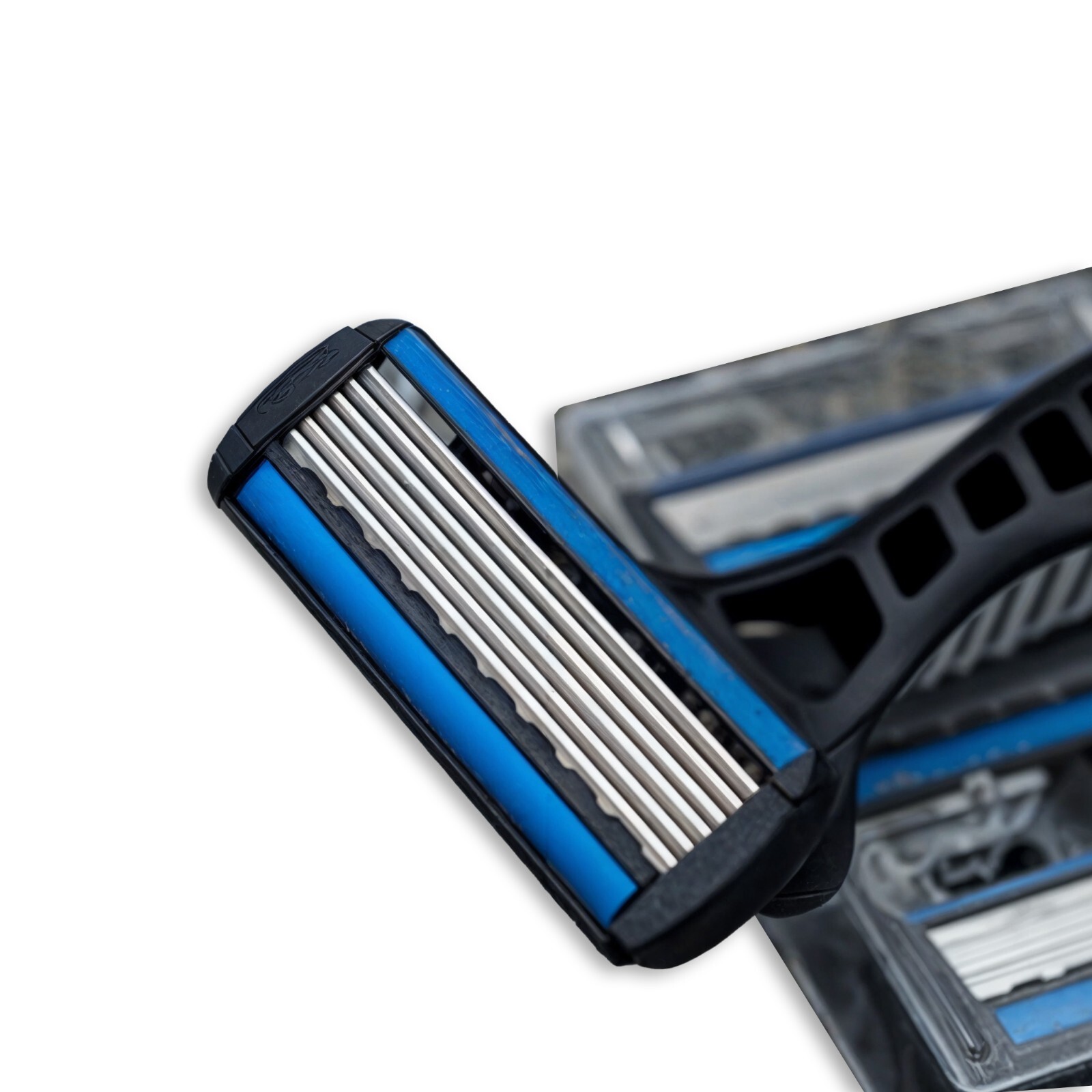24 Stainless Steel 6 Blade Shaving Disposable Razors with 2 Handles for Men