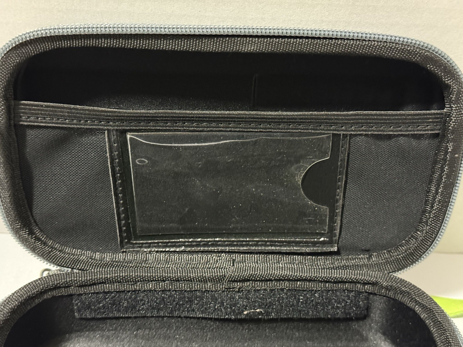 PHONAK HEARING AIDS ZIP OPEN CARRY CASE & CERUSHIELD DISK V2.0 098-0445 BUNDLE