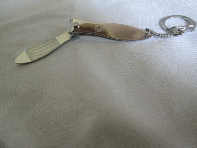 Nail Clipper & Nail File Keychain Enamel Green & Gold Fish Israel Rare Unique