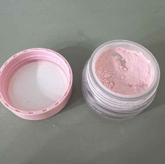 NIB 100% Authentic ONE/SIZE Ultimate Blurring Setting Powder,7 colors,0.23 oz