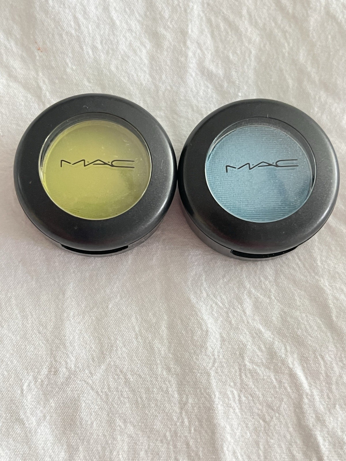 M·A·C Single Eye Shadow Bitter & Sky Blue Velvet Effect 0.05 oz PAO 24M