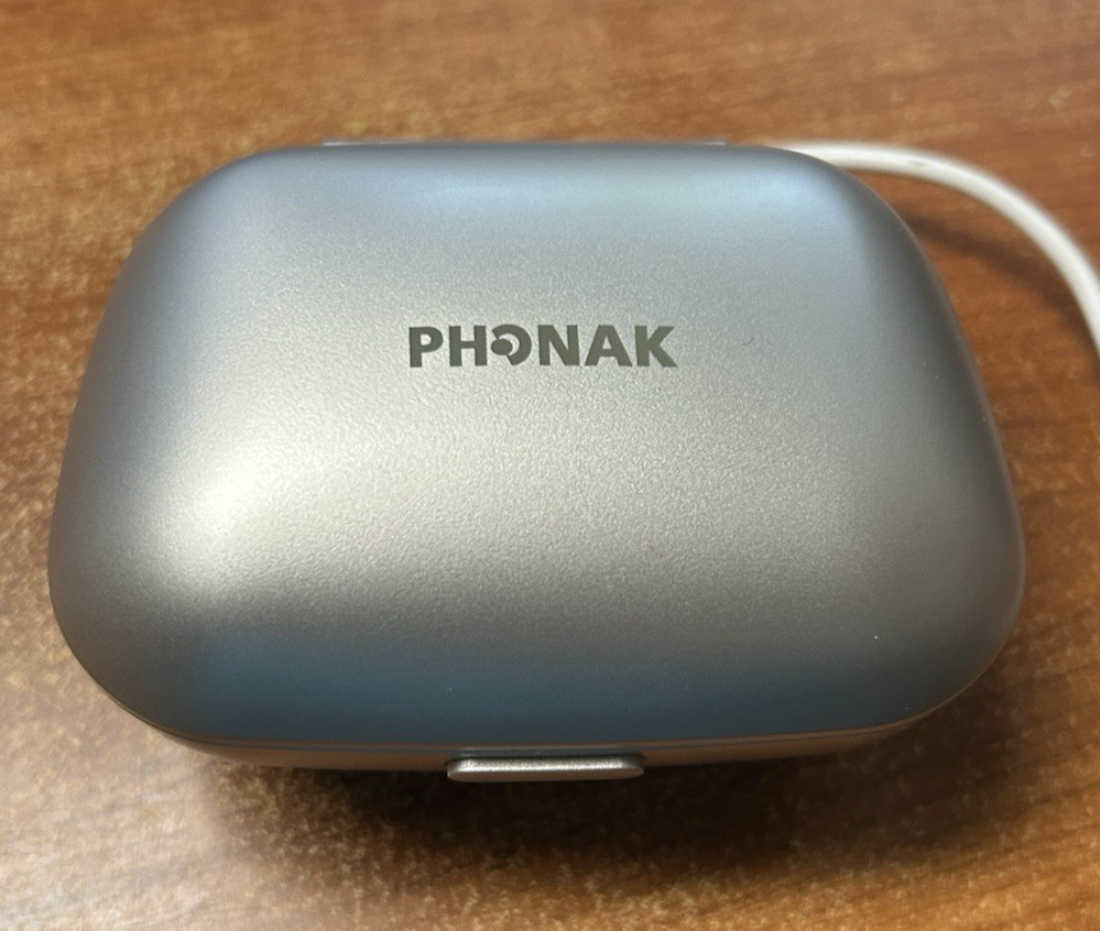 Phonak Audeo Paradise P90-R RIC With Case