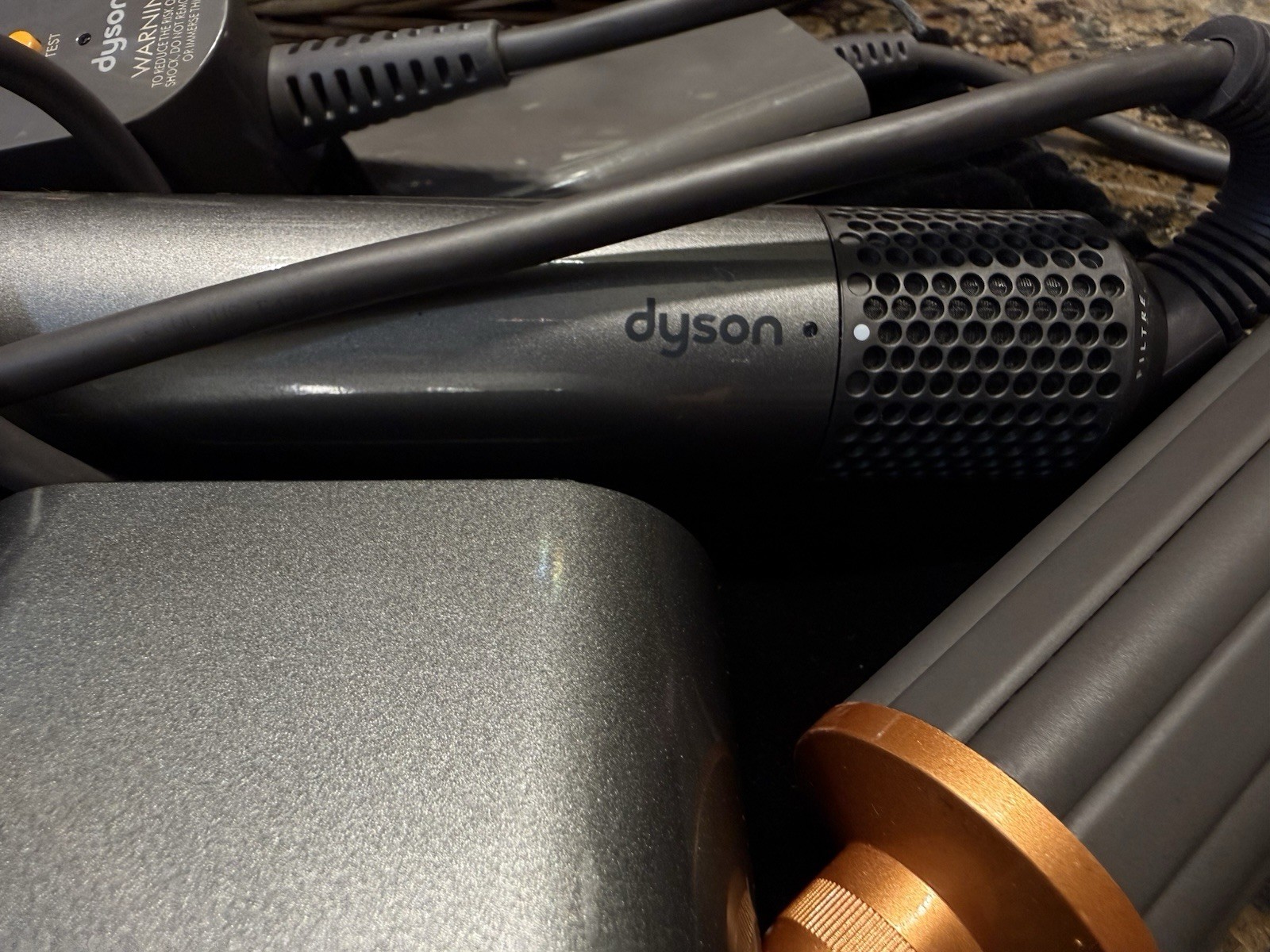 Dyson Airwrap Multistyler – Nickel/Copper 3 Attachements