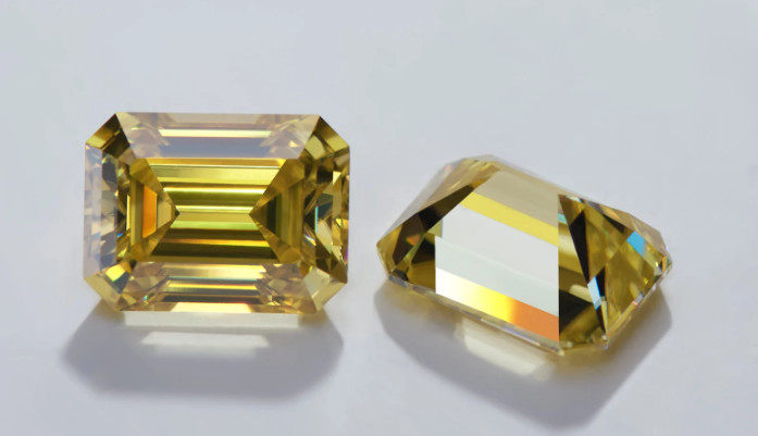 Natural Yellow Color 3 Ct Lab grown Diamond Emerald Cut VVS1 Clarity Certified