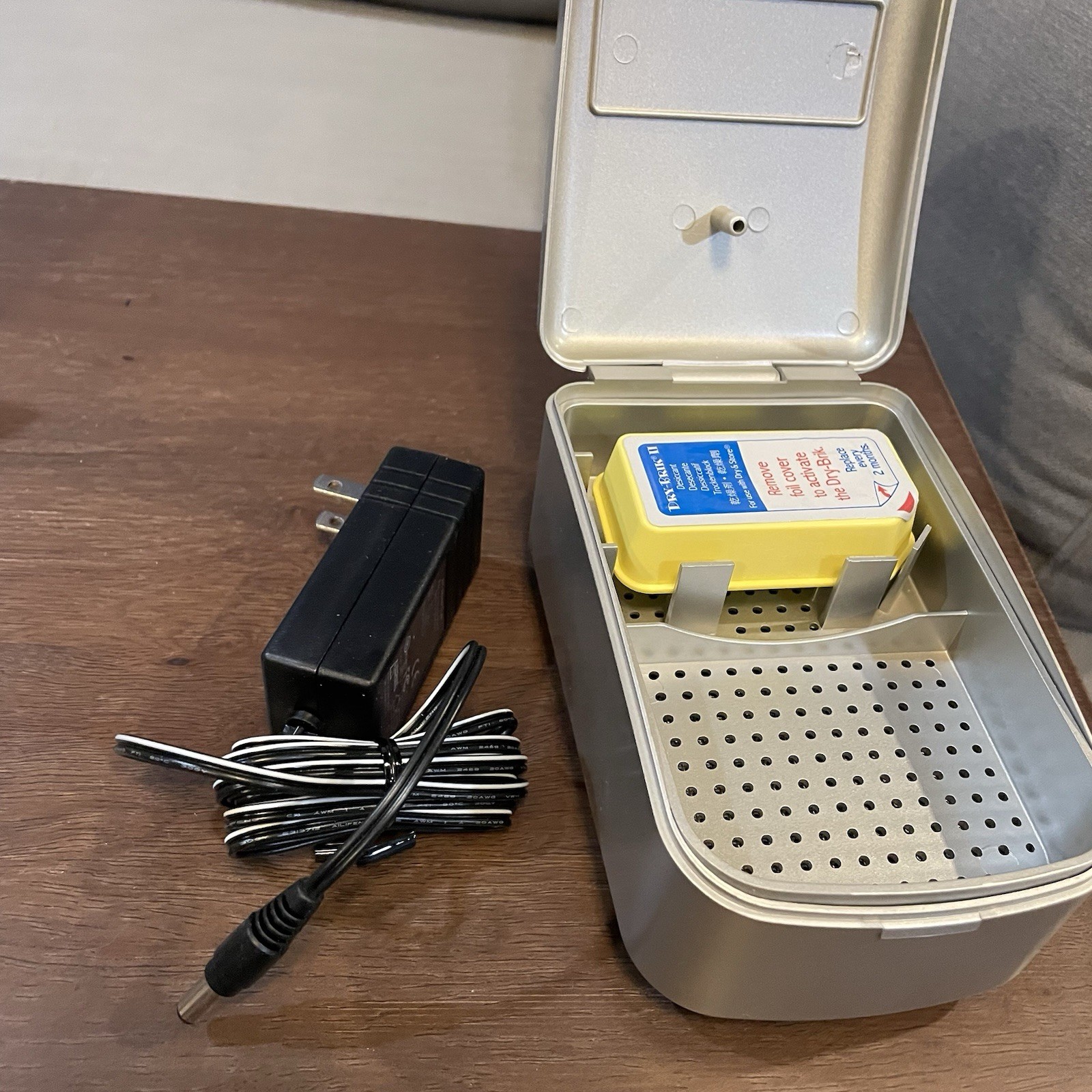 ZEPHYR By Dry & Store Hearing Aid Cochlear Implant Storage Dryer Dry Brik Guide