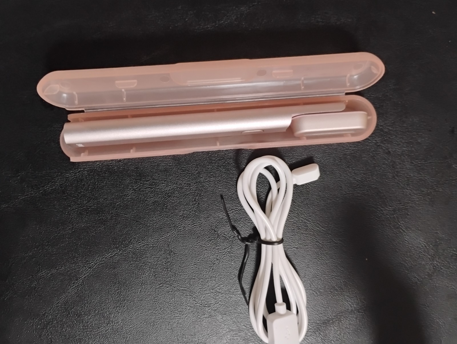 Solawave Face and Neck Wrinkle Reducer Massager. Tested. No Returns Accepted.