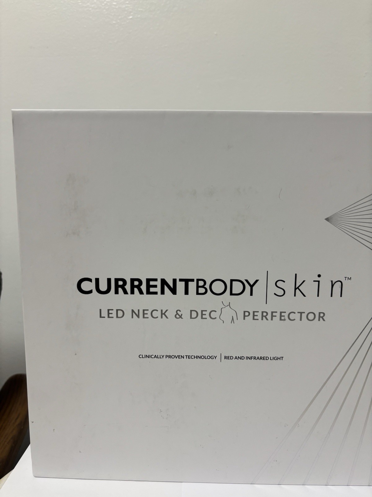 CurrentBody Skin LED Neck & Décolletage Fully Wearable Anti-Aging Mask New Open