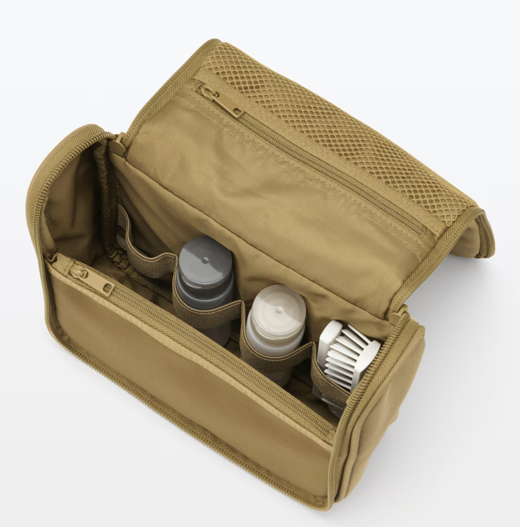 MUJI Hanging Toiletry Case biege 16x19x6cm