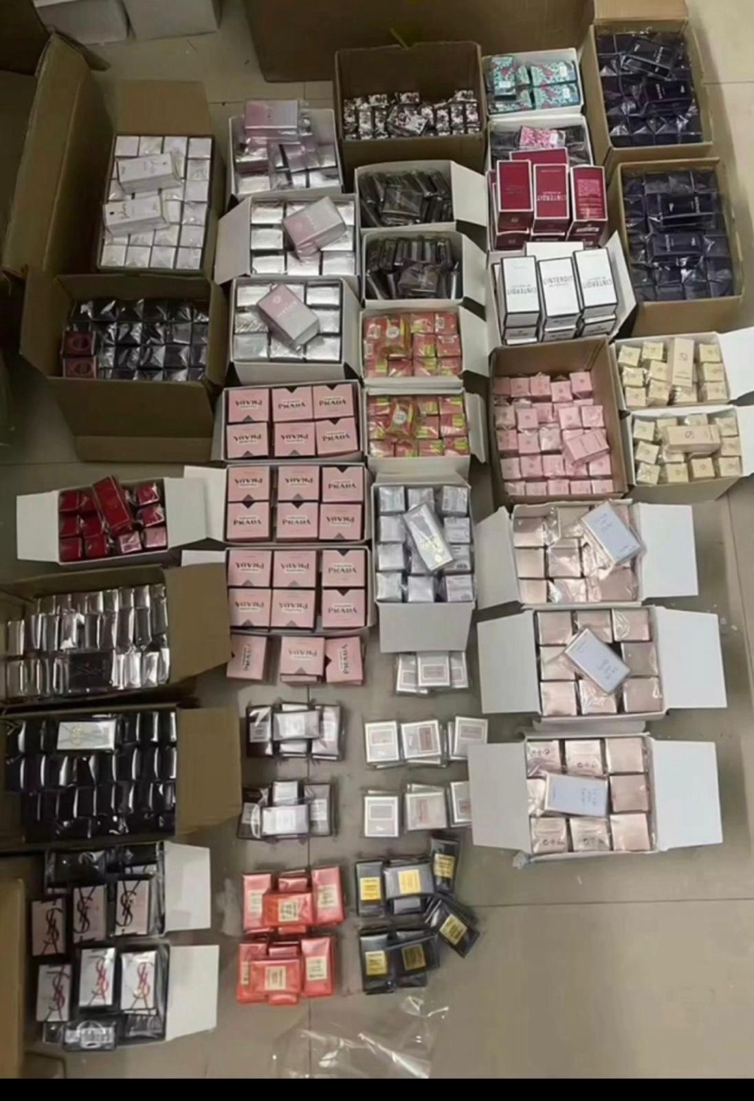 12 Assorted Full Size Makeup Mixed Lot, Assorted Boxed Cosmetics, All Skin Types
