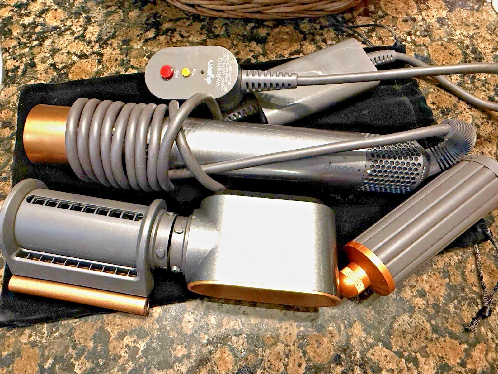 Dyson Airwrap Nickel/Copper 3 Attachements