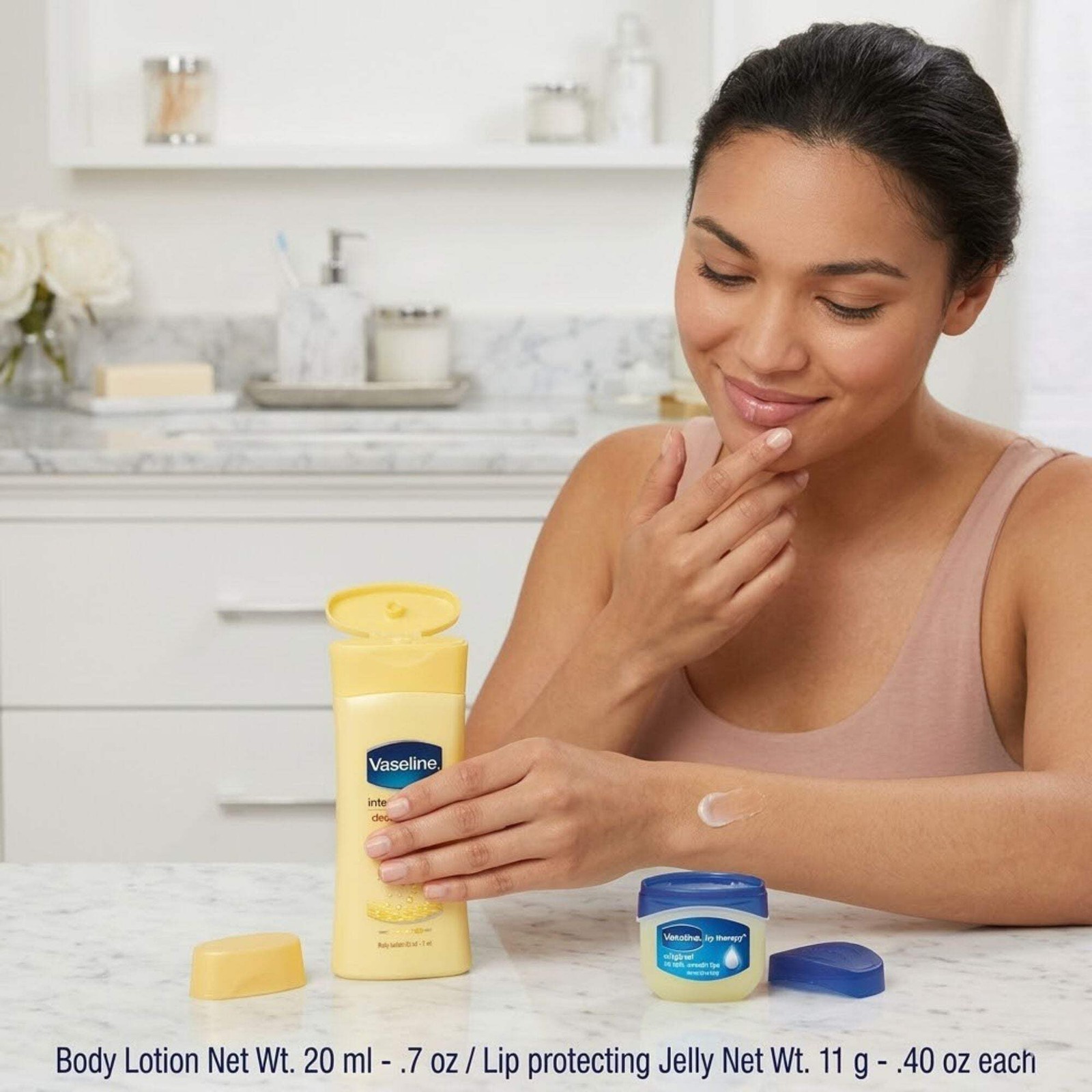 0.7 oz Vaseline Deep Restore Lotion + 0.42 oz Lip Jelly Value Pack