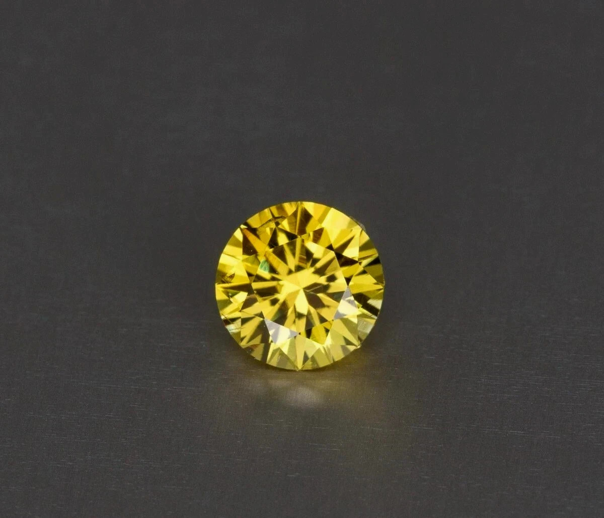 Loose 2 Ct Round Cut Lab Grown CVD Diamond Natural Yellow Color VVS1 Certified