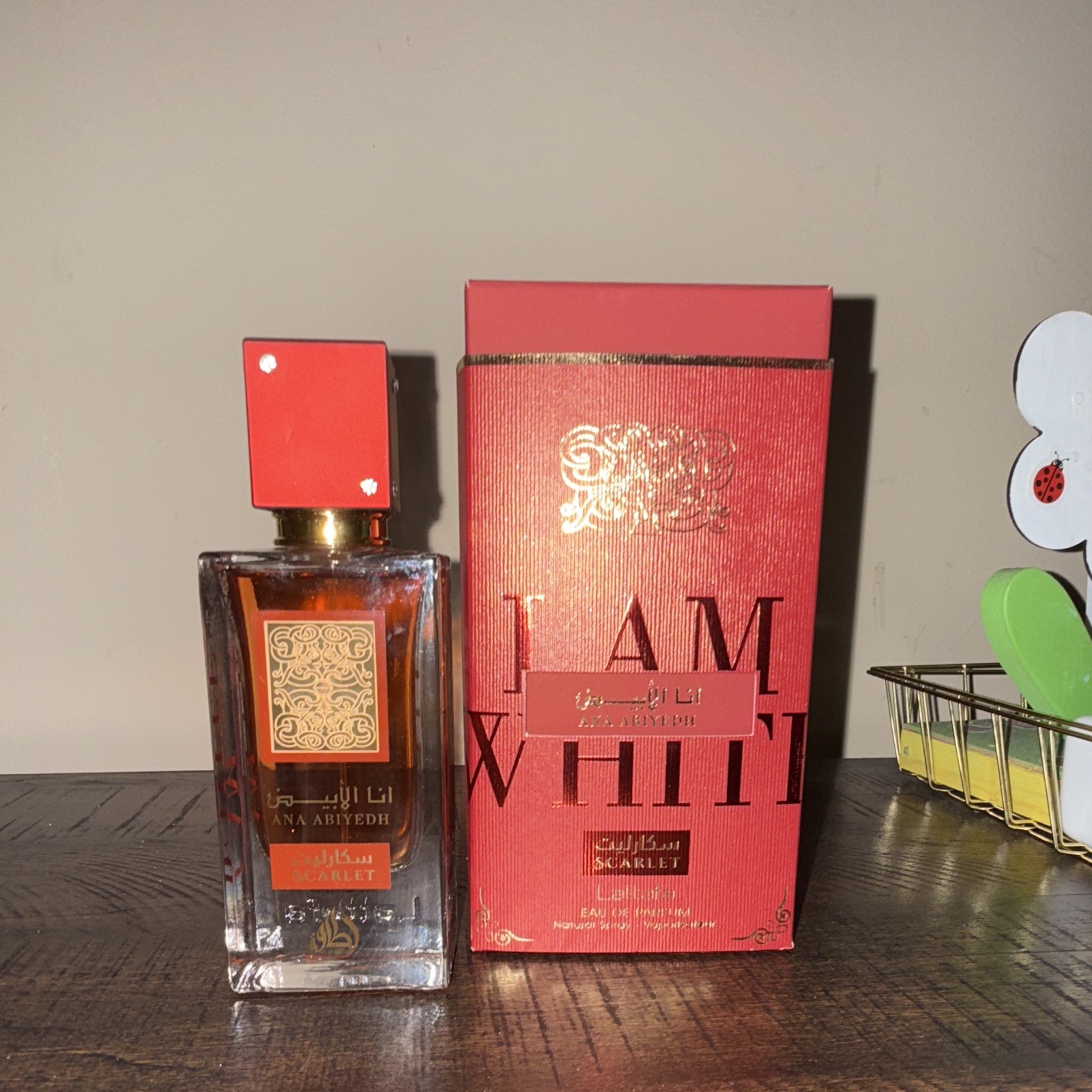Lattafa Ana Abiyedh Scarlet Eau de Parfum Spray, 60 ml Regular Size