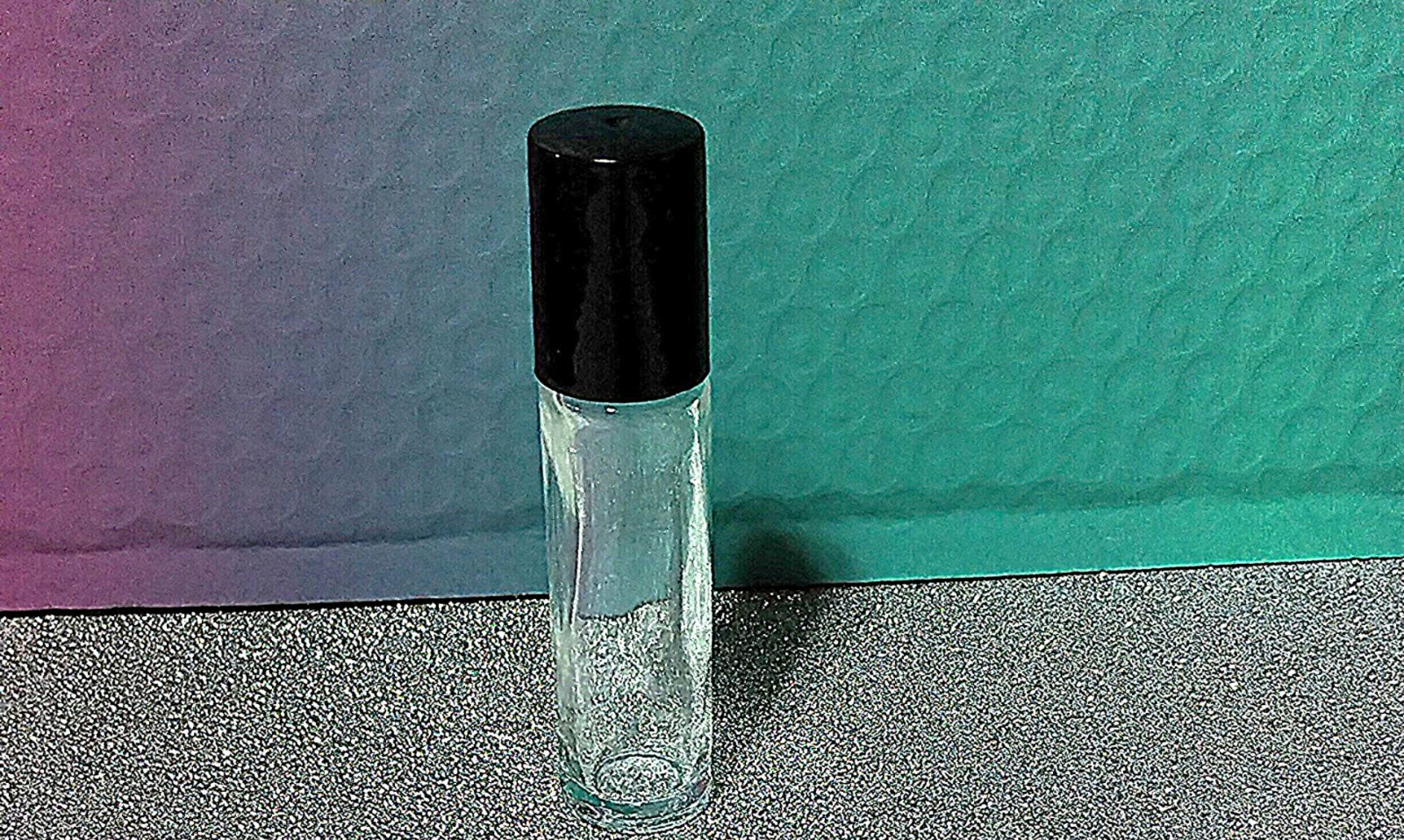 Oud Wood Men Perfume Body Oil / PLUS MORE
