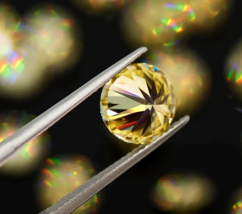 Loose 2 Ct Round Cut Lab Grown CVD Diamond Natural Yellow Color VVS1 Certified
