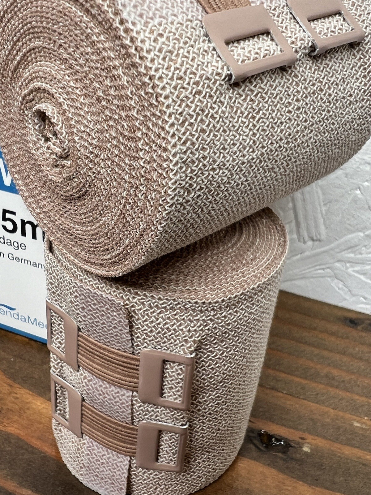 VendaWrap Short Stretch Compression Bandage 100% Cotton – 4 Rolls (6cm x 5m)