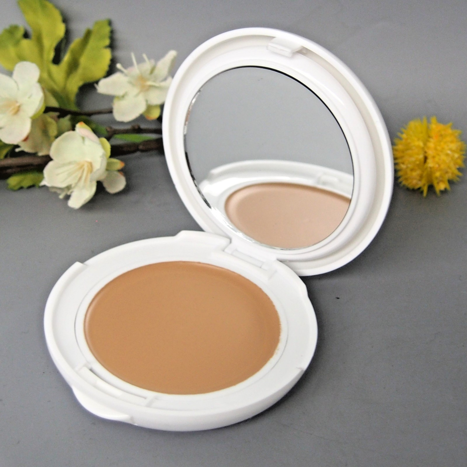 Avene High Protection Tinted Compact SPF 50 Sand Sable Beige 10g exp 01/28