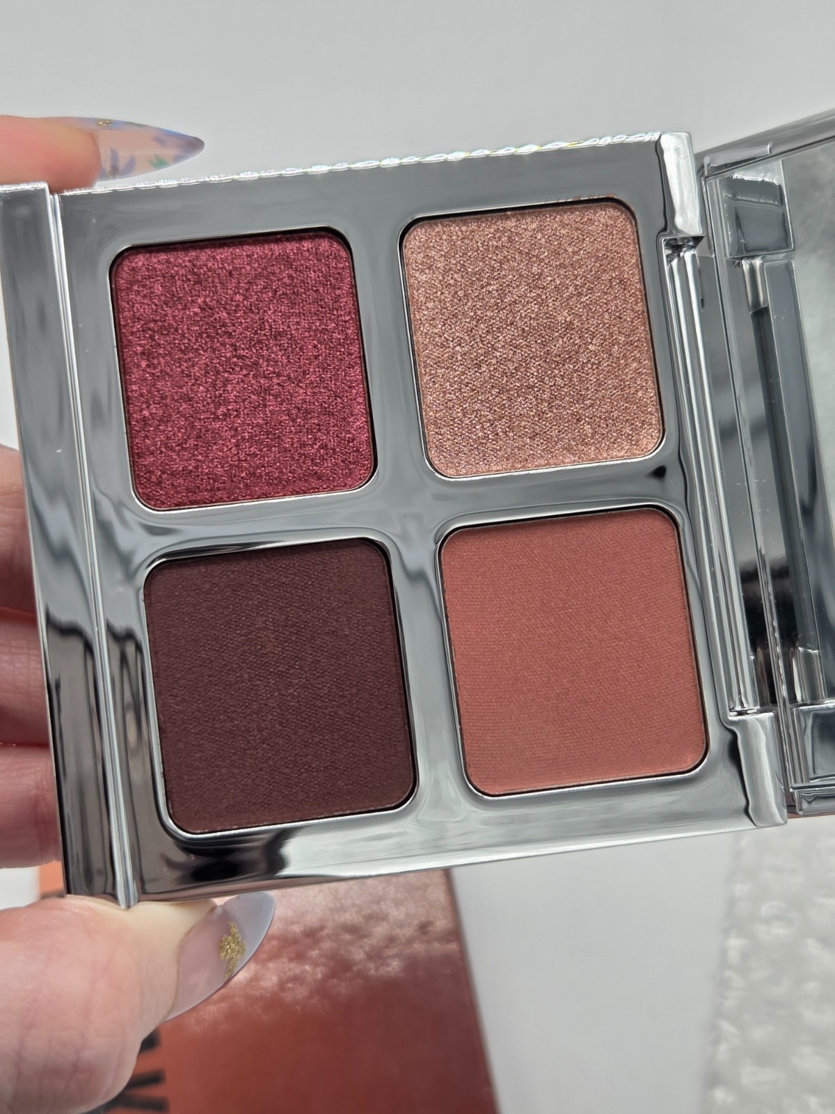 IL Makiage Color Boss Squad Eyeshadow Palette Trendsetter 995 Makeup