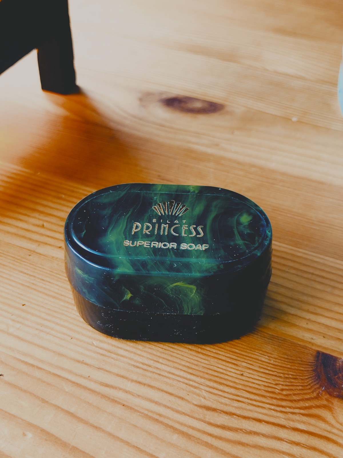 ✨🎧 vintage EARBUD HEADPHONES SOAP TRAVEL CASE Israel EILAT 🏨🧼 HOTEL SOAP ysl