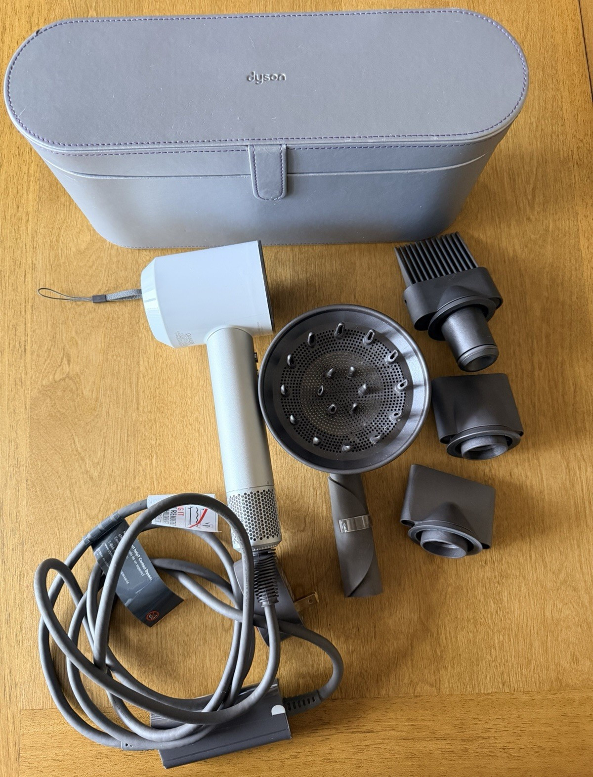 Dyson Supersonic HD08 Hair Dryer White/Silver Complete Set with Storage Case
