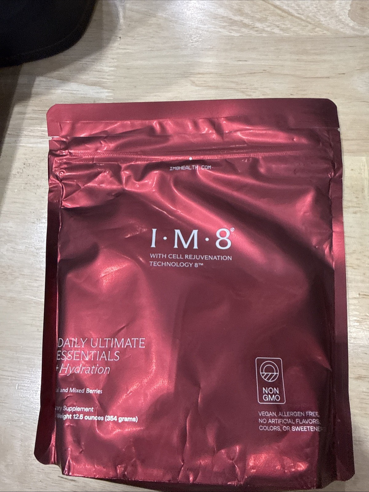 IM8 Daily Ultimate Essentials All-in-1 Multivitamin Supplement – EXP – 05/2027